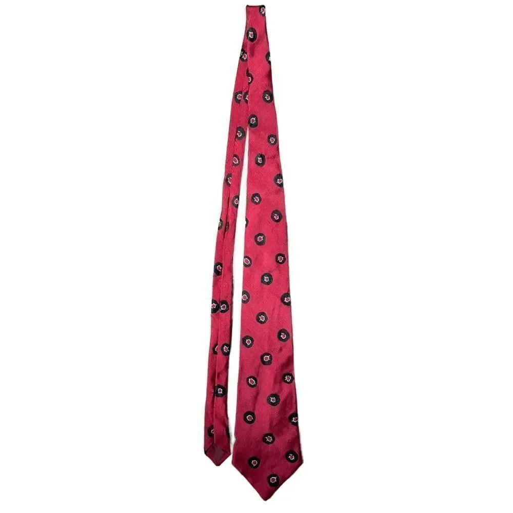 Yves Saint Laurent Vintage 100% Silk Red Christmas Tie w/Green Wreath Designs